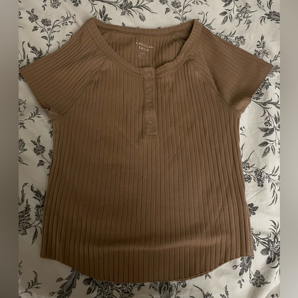 American Eagle Beige Ribbed Short Sleeve Tee top - Picture 4 of 4